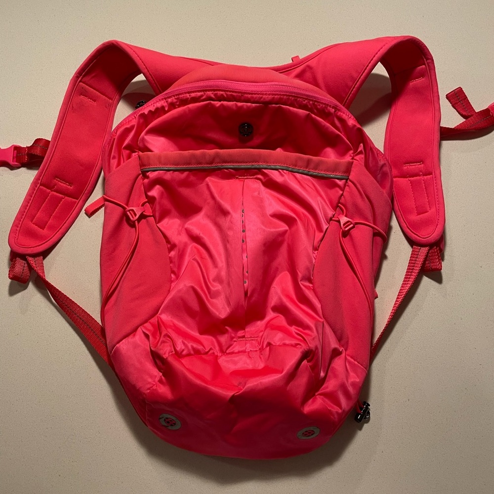 Lululemon Run All Day Backpack - Neon Pink